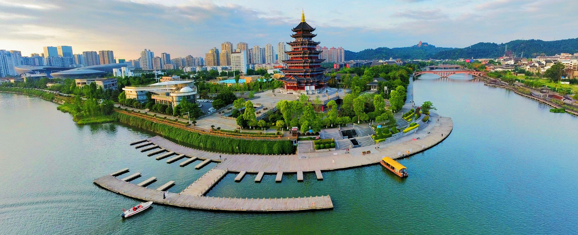 興企愛崗、志美行厲、建功立業(yè)